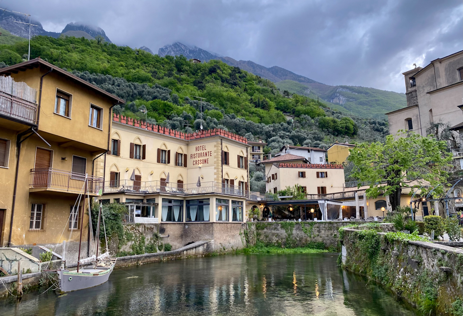 Hotel Ristorante Cassone / Gardajärvi